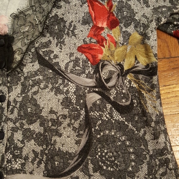 Blumarine lace and roses printed top - size Medium - Picture 6 of 7